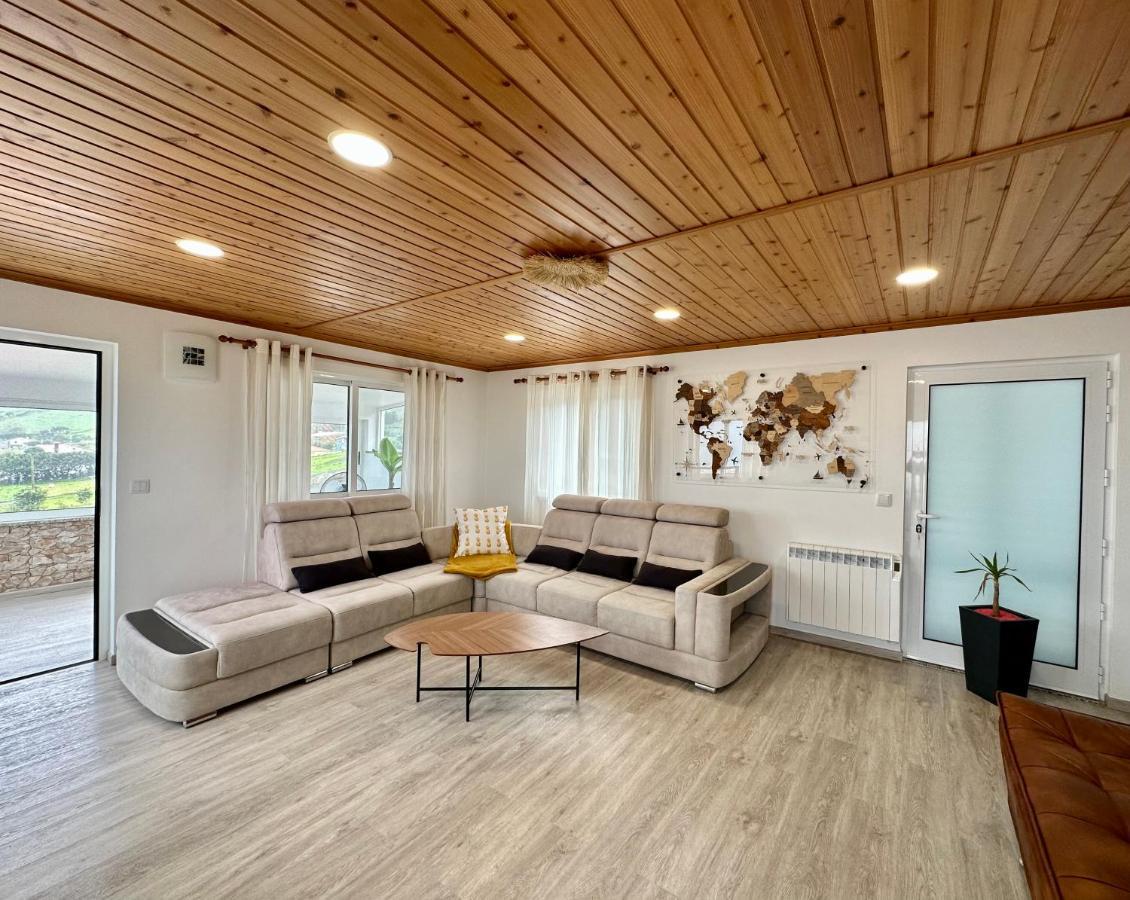 Paradise Apartments III 산타 크루즈 다스 플로레스 외부 사진